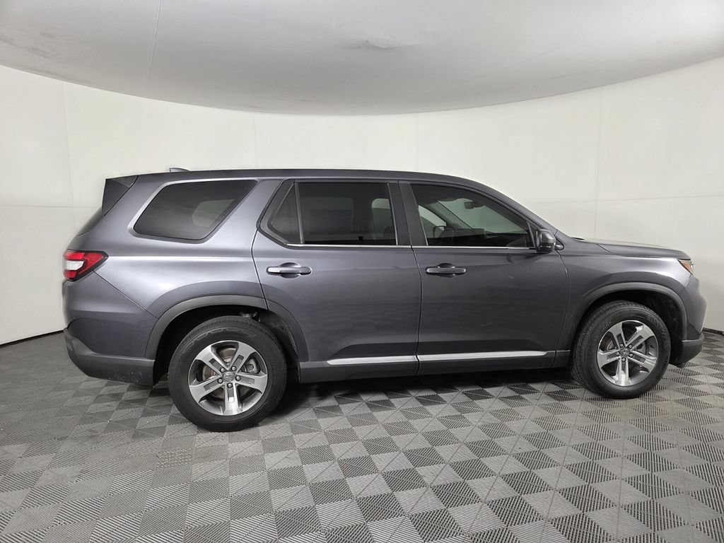 Used 2024 Honda Pilot EX-L image 4