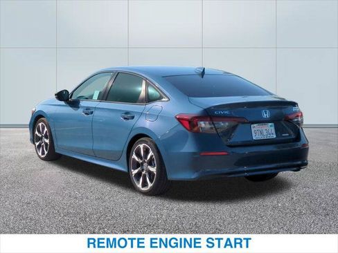 Certified 2025 Honda Civic Sport Touring image 9