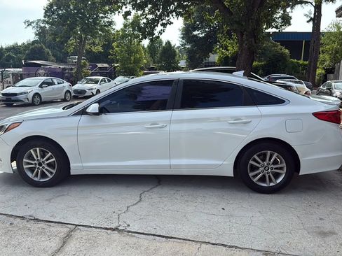 Used 2017 Hyundai Sonata SE FWD image 8