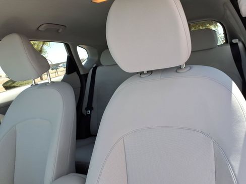 Used 2026 Hyundai Kona SE FWD image 13