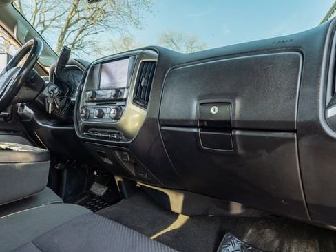 Used 2015 Chevrolet Silverado 2500 LT w/ LT Convenience Package image 47