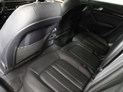 Used 2019 Audi Q5 Premium w/ Convenience Package AWD/4WD image 27