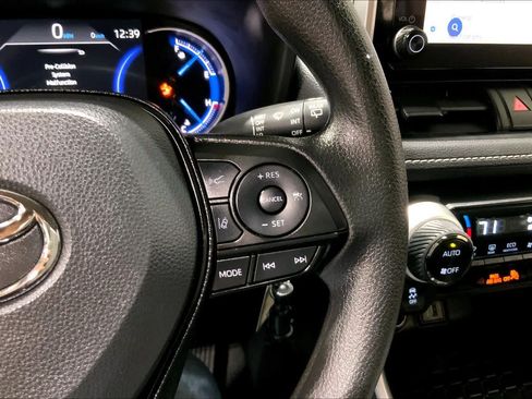 Certified 2025 Toyota RAV4 LE AWD/4WD image 25