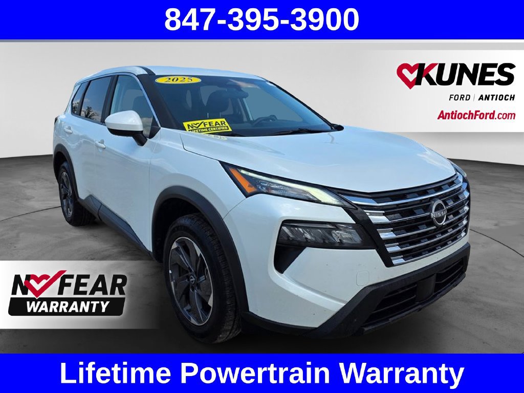 Used 2025 Nissan Rogue SV FWD image 1