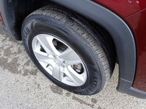 Used 2022 Jeep Compass Latitude w/ Convenience Group image 11