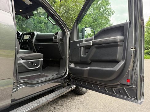 Used 2017 Ford F150 XLT w/ Equipment Group 302A Luxury AWD/4WD image 38