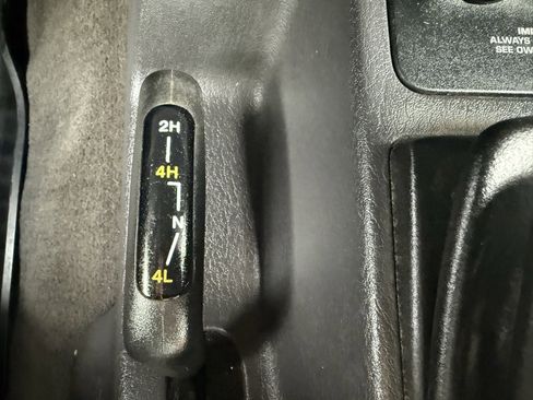 Used 2002 Jeep Wrangler X image 23