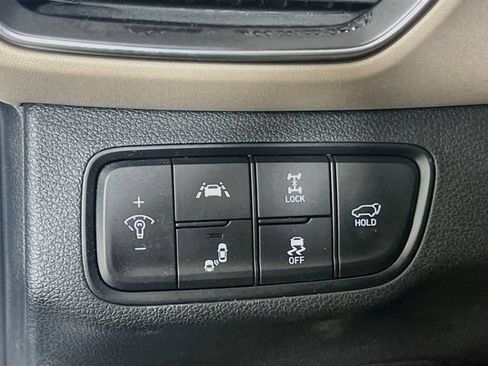 Used 2019 Hyundai Santa Fe SEL AWD/4WD image 10