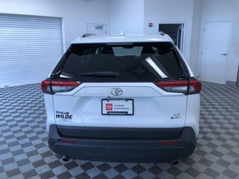 Certified 2025 Toyota RAV4 LE AWD/4WD image 13