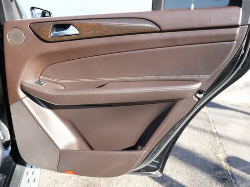 Used 2019 Mercedes-Benz GLS 450 4MATIC image 37