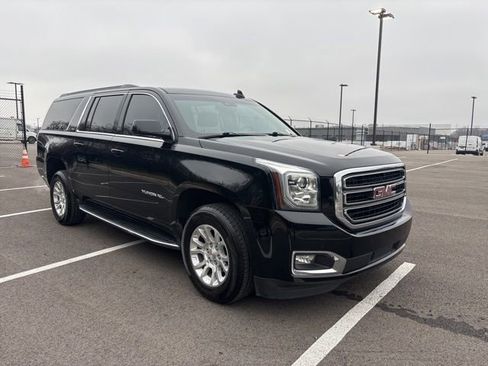 Used 2019 GMC Yukon XL SLT image 6