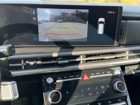 Used 2025 Hyundai Santa Fe SEL image 17