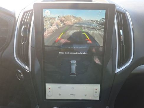 Certified 2022 Ford Edge SE w/ Black Appearance Package image 34