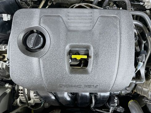 Used 2025 Kia Seltos S image 33