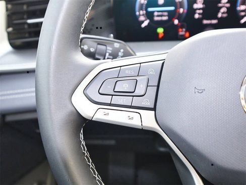 New 2026 Volkswagen Tiguan SE image 23