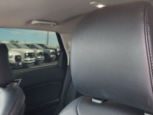 Certified 2024 Ford Edge SEL image 10