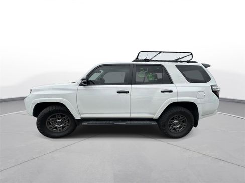 Used 2020 Toyota 4Runner Venture image 9
