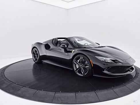 Used 2024 Ferrari 296 GTS RWD image 21
