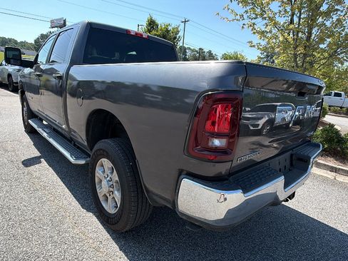 Used 2026 RAM 2500 Big Horn AWD/4WD image 10