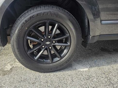 Used 2019 Dodge Journey SE w/ Blacktop Package FWD image 10