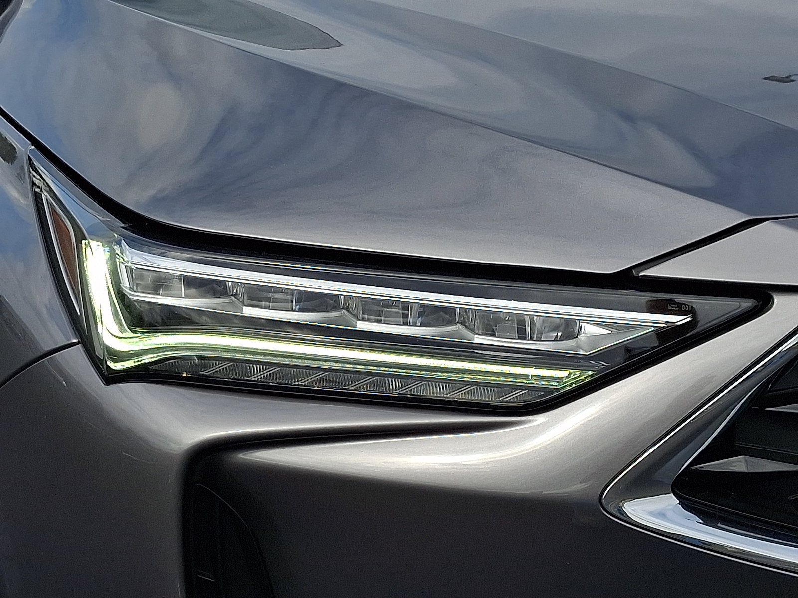 Certified 2024 Acura MDX w/ Technology Package AWD/4WD image 9