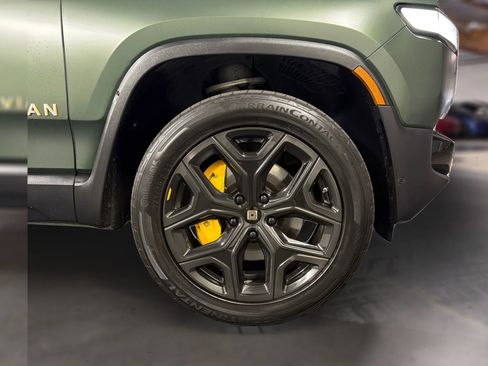 Used 2022 Rivian R1T Adventure image 22