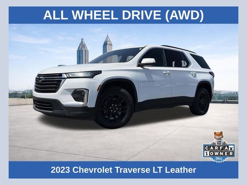 Used 2023 Chevrolet Traverse LT w/ LPO, Floor Liner Package AWD/4WD image 1