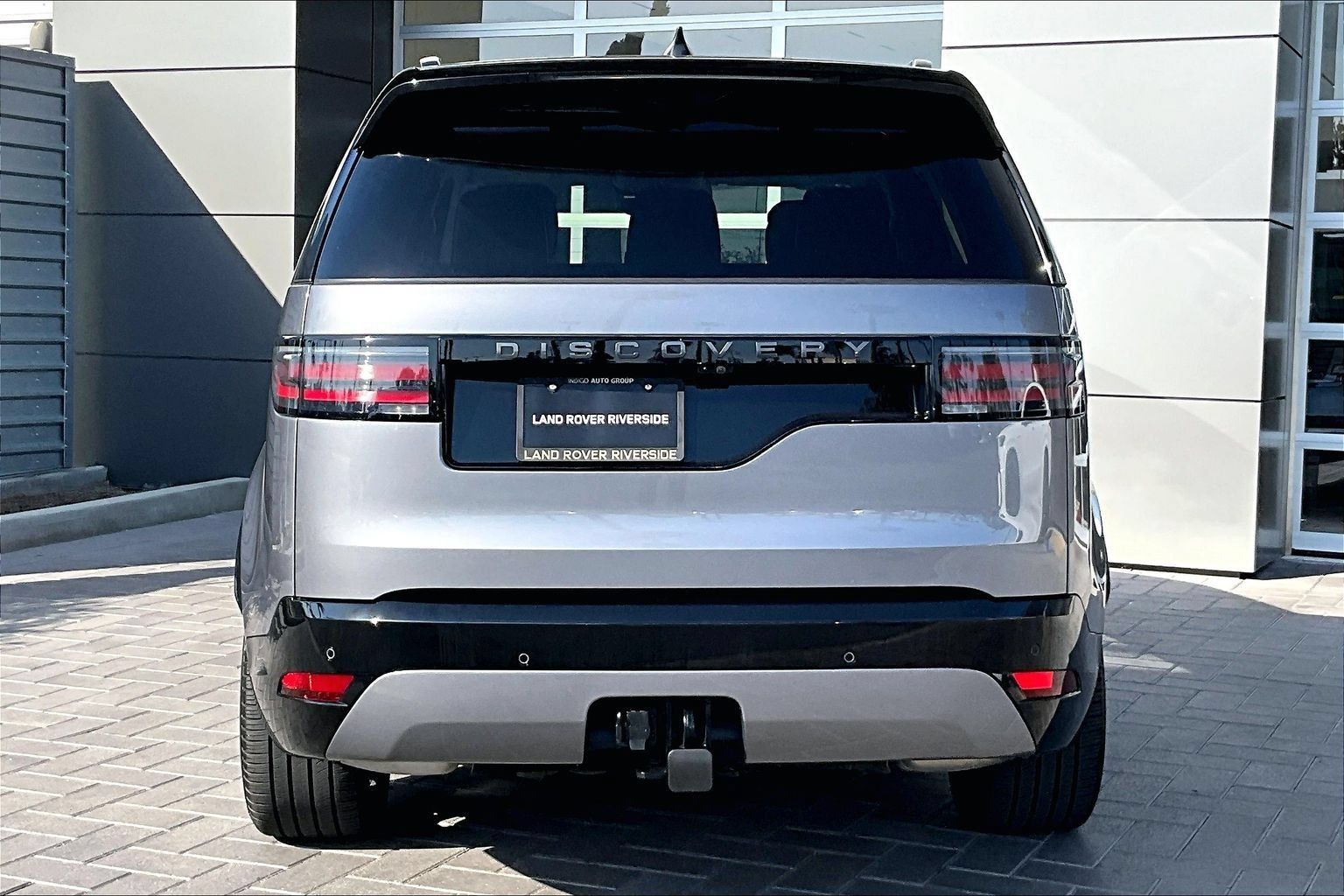Used 2025 Land Rover Discovery Dynamic SE AWD/4WD image 4