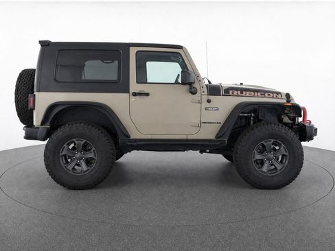 Used 2017 Jeep Wrangler Rubicon AWD/4WD image 6