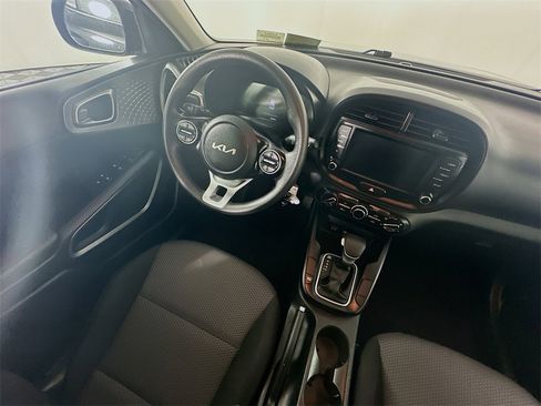 Used 2024 Kia Soul LX w/ Option Group 015 image 9