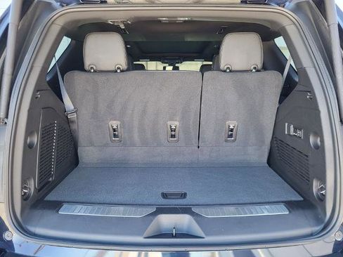 Used 2022 Chevrolet Tahoe Z71 w/ Luxury Package image 31