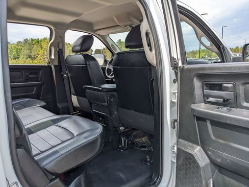 Used 2022 RAM 1500 Tradesman w/ Chrome Appearance Group AWD/4WD image 37