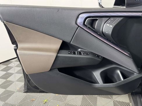 Used 2025 BMW X3 xDrive30i w/ Premium Package image 17