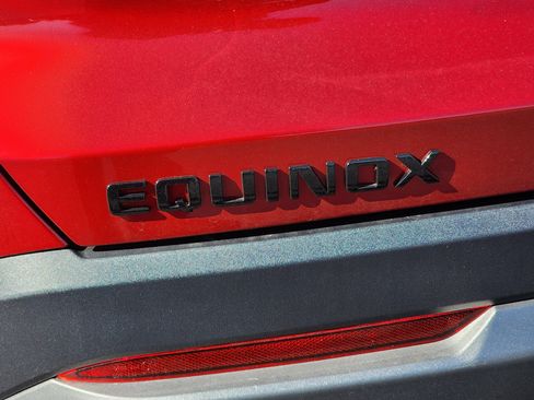 New 2026 Chevrolet Equinox LT w/ Midnight Edition image 11