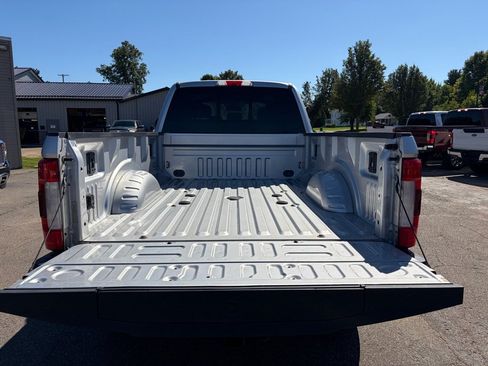 Used 2017 Ford F350 Lariat w/ Lariat Ultimate Package AWD/4WD image 8