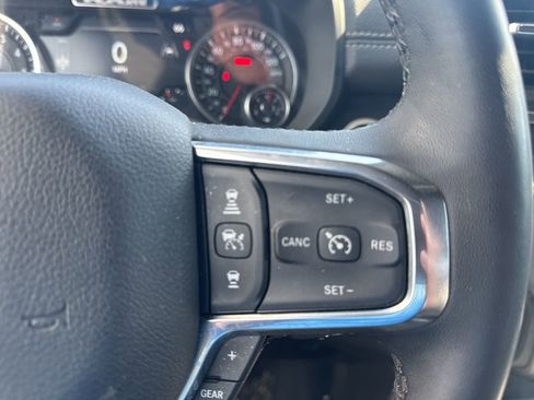 Used 2025 RAM 1500 Laramie image 20