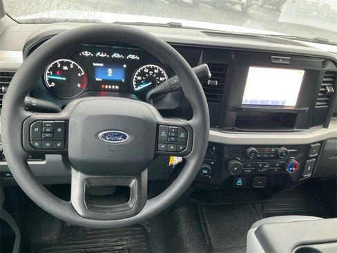 New 2025 Ford F450 XL w/ XL Chrome Package image 25
