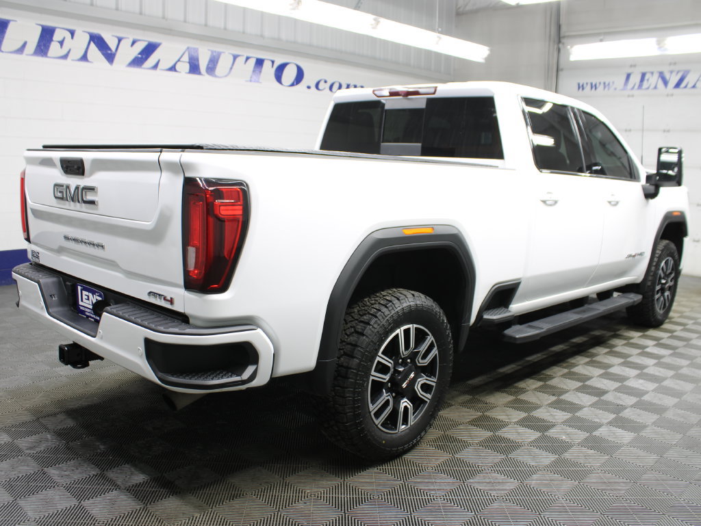 Used 2023 GMC Sierra 2500 AT4 w/ AT4 Preferred Package AWD/4WD image 6