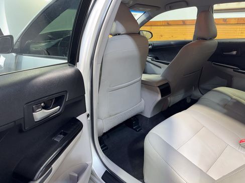Used 2012 Toyota Camry LE FWD image 21