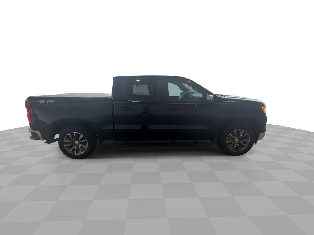 Certified 2024 Chevrolet Silverado 1500 LT AWD/4WD image 9