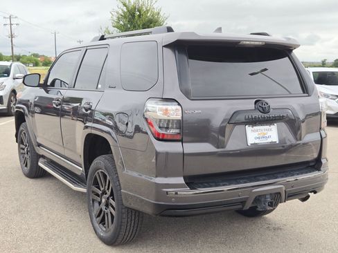 Used 2019 Toyota 4Runner Limited AWD/4WD image 5
