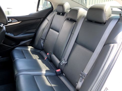 Used 2022 Nissan Maxima SV w/ Floor Mat Group image 29