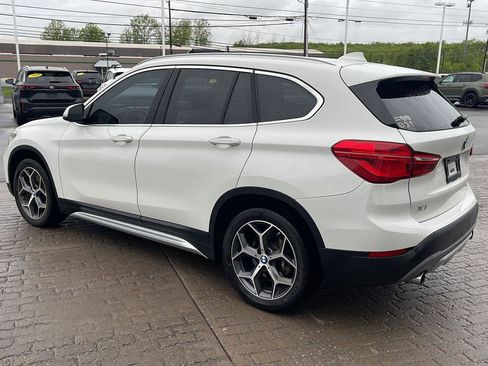 Used 2018 BMW X1 xDrive28i w/ Convenience Package AWD/4WD image 4