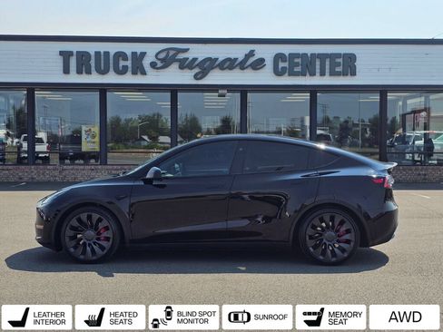 Used 2023 Tesla Model Y Performance AWD/4WD image 1