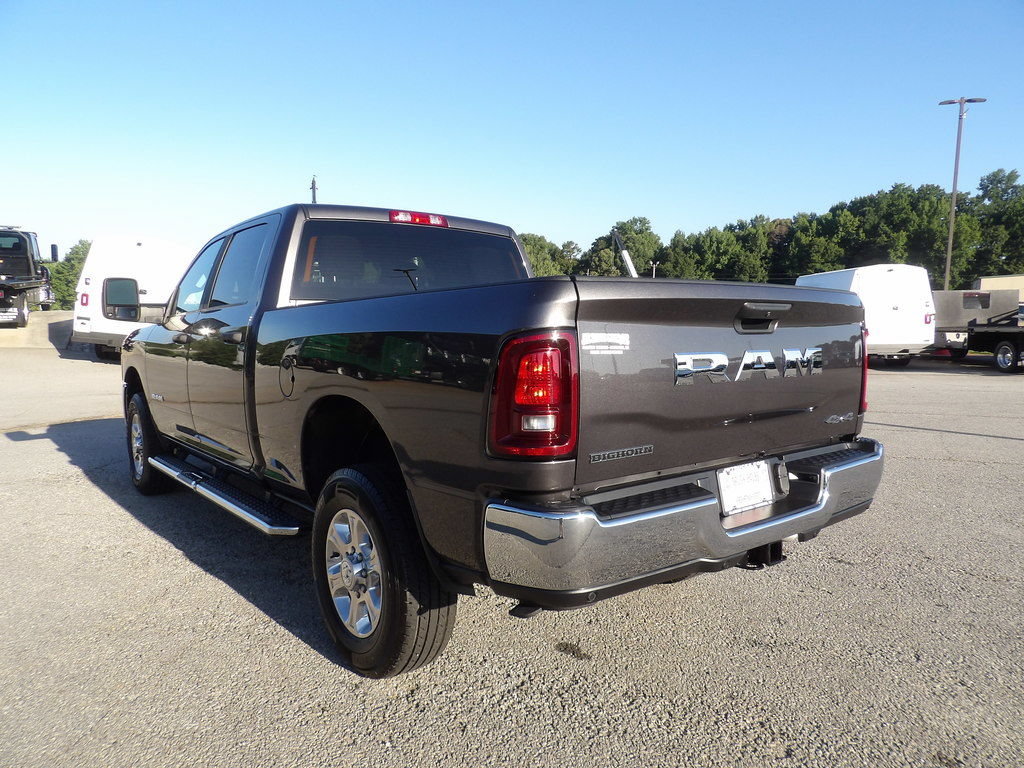 Used 2026 RAM 2500 Big Horn AWD/4WD image 5