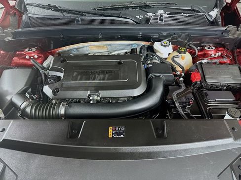 Used 2023 Buick Envision Essence image 35