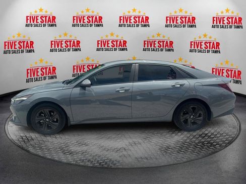 Used 2022 Hyundai Elantra SEL FWD image 4