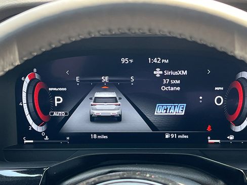 New 2025 Nissan Pathfinder Platinum w/ Black Appearance Package image 20