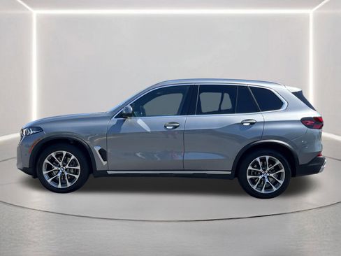 Used 2024 BMW X5 sDrive40i w/ Parking Assistance Package image 23