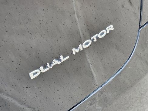 Used 2020 Tesla Model X Long Range image 8